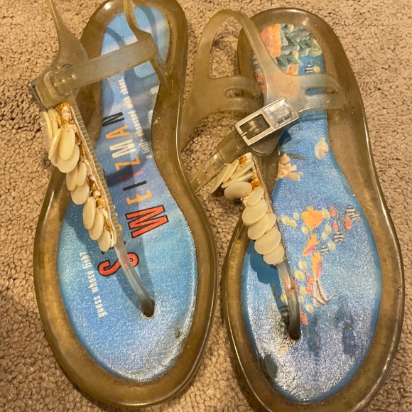 Stuart Weizmann fish jellies size 8 - Picture 1 of 4